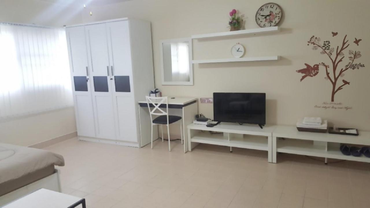 Condo C2 Impact Nonthaburi Exteriör bild
